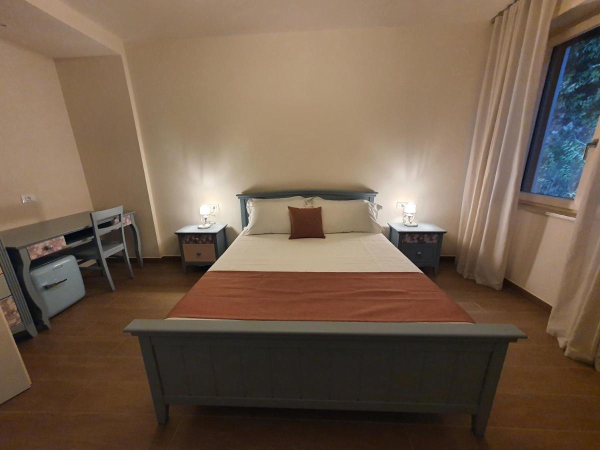 La Lampara Sirmione Bagian luar foto