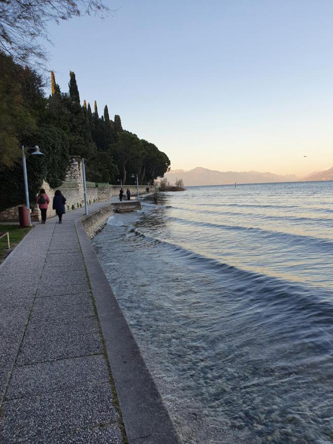 La Lampara Sirmione Bagian luar foto